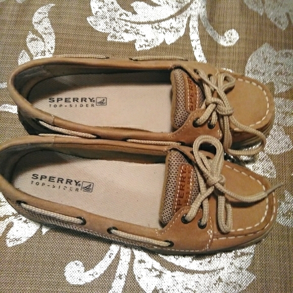 skechers sperrys